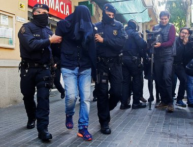 Μαγιόρκα: Συνελήφθη μαχητής του ISIS που σχεδίαζε επίθεση με μαχαίρι κατά τουριστών (φωτό)